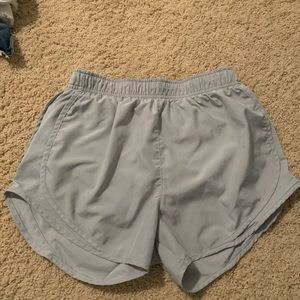 light gray nike shorts